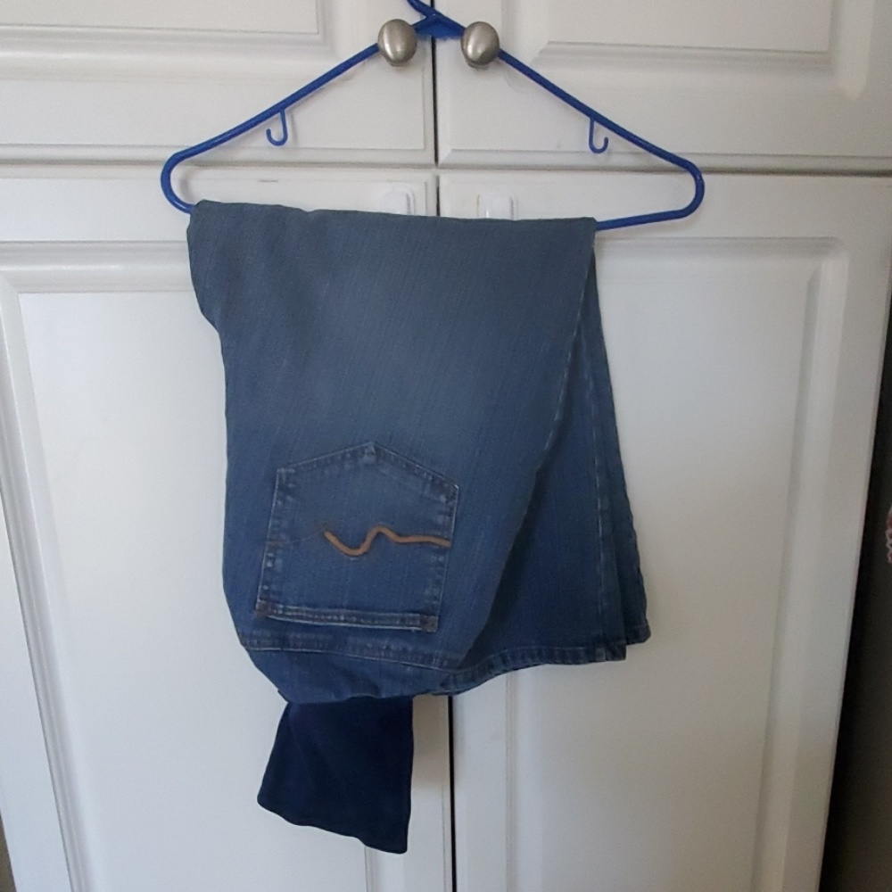 Maternity Jean Capris